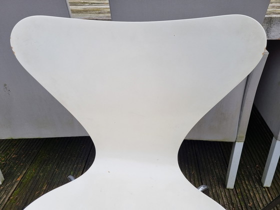 Image 1 of 2x Vlinderstoelen Arne Jacobsen