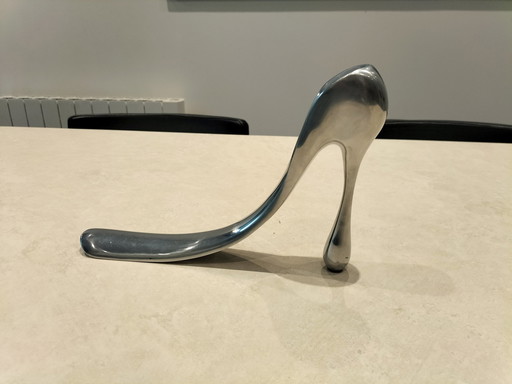 Manolo Blahnik Gegoten Aluminium Schoenlepel