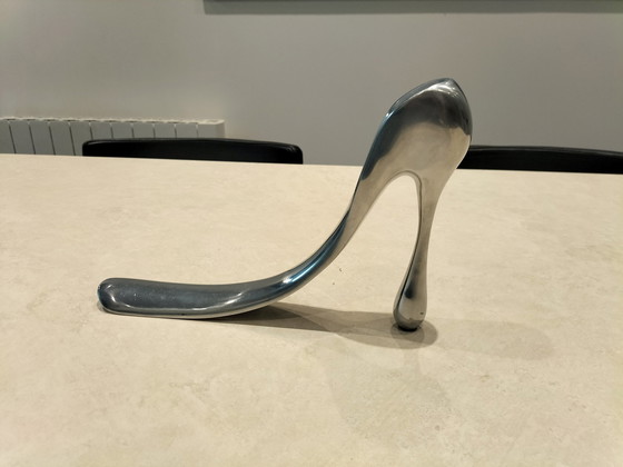 Image 1 of Manolo Blahnik Gegoten Aluminium Schoenlepel