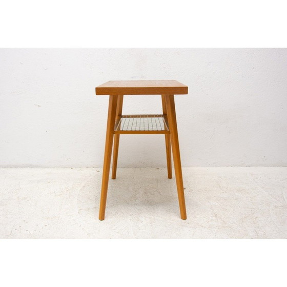 Image 1 of Vintage eikenhouten bijzettafel voor Dřevopodnik Holešov, Tsjecho-Slowakije 1960
