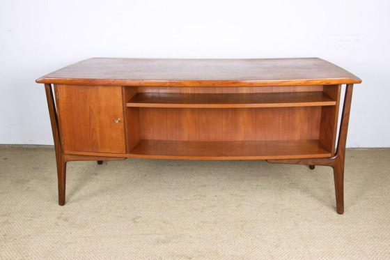 Image 1 of Groot dubbelzijdig Deens teakhouten bureau van Svend Aage Madsen voor H. P Hansen 1960.