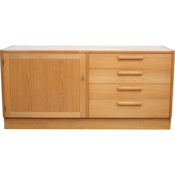 Image 1 of Vintage laag eiken dressoir van Nils Jonsson voor Hugo Troeds, Zweden 1960