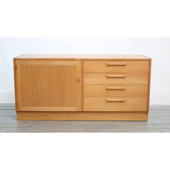 Image 1 of Vintage laag eiken dressoir van Nils Jonsson voor Hugo Troeds, Zweden 1960
