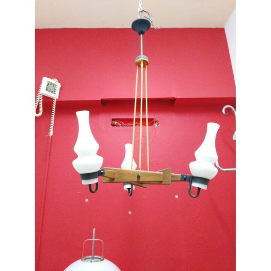 Image 1 of Vintage kroonluchter van teakhout en messing met opaalglazen kannen voor Stilnovo