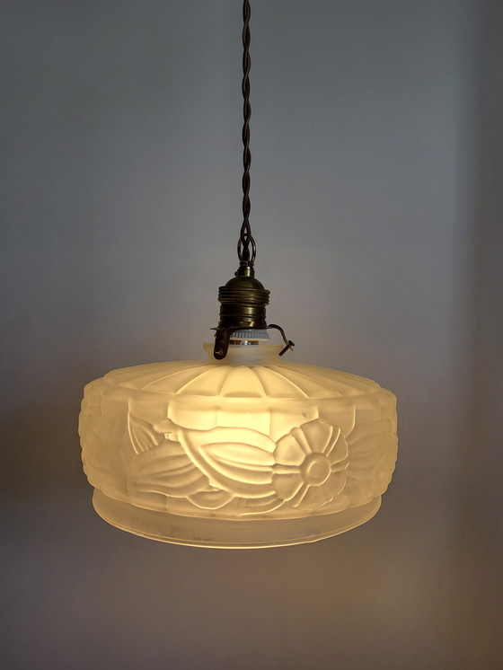 Image 1 of Art nouveau plafondlamp in forsted persglas met floraal decor, Frankrijk