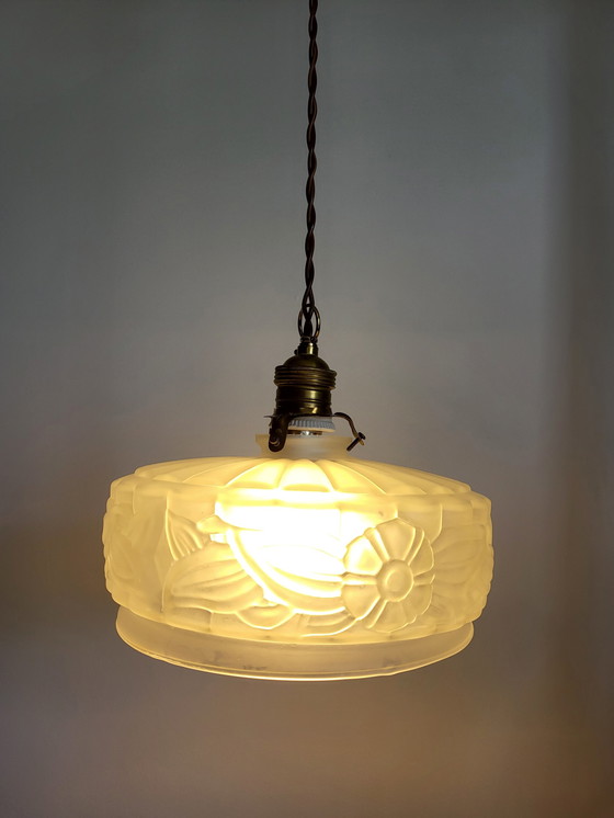 Image 1 of Art nouveau plafondlamp in forsted persglas met floraal decor, Frankrijk