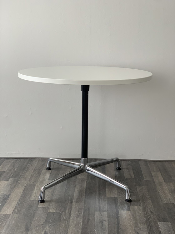 Image 1 of Vitra Eames Witte Ronde Tafel 800Mm