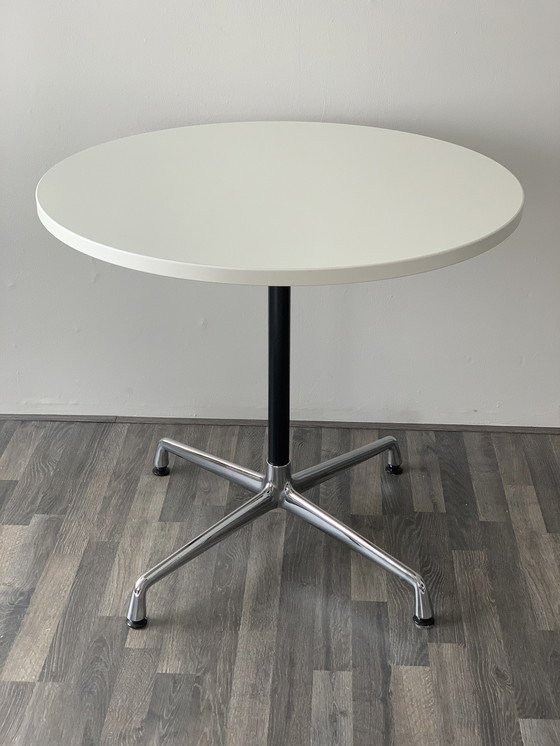 Image 1 of Vitra Eames Witte Ronde Tafel 800Mm