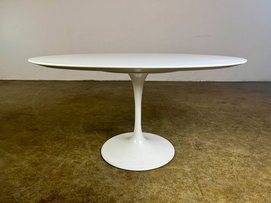 Image 1 of Knoll international Saarinen Tulip ovale salontafel bijzettafel