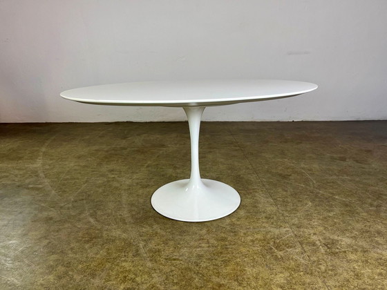 Image 1 of Knoll international Saarinen Tulip ovale salontafel bijzettafel