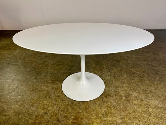 Image 1 of Knoll international Saarinen Tulip ovale salontafel bijzettafel