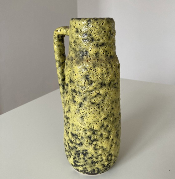 Image 1 of Vintage West-Duitsland Wg Fatlava Vaas Geel / Zwart, Handgemaakt, 50/60D, West-Duitsland Kunst Aardewerk, Verzamelobject