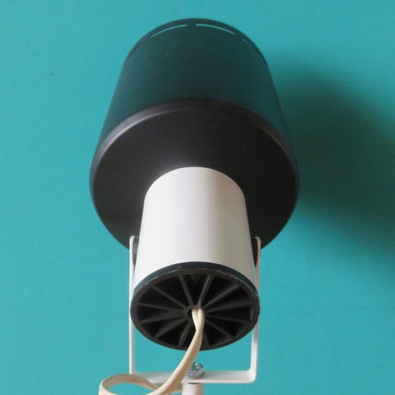 Image 1 of Paar vintage wit gelakte metalen wandlampen met lange buisvormige armen voor Lita, Frankrijk