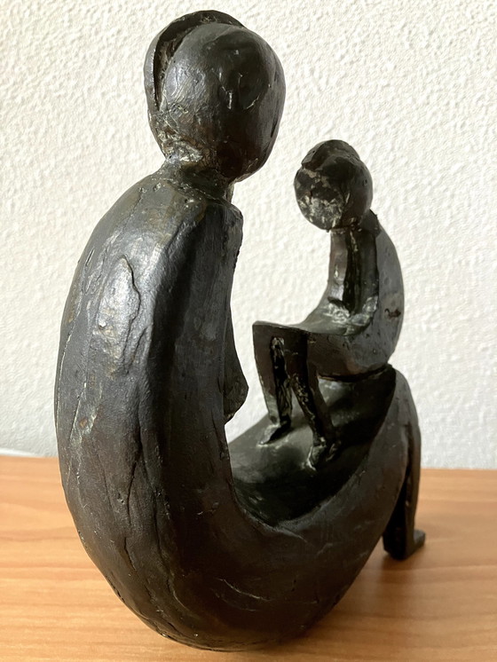 Image 1 of Modern Bronzen Beeld - Moeder Met Kind.