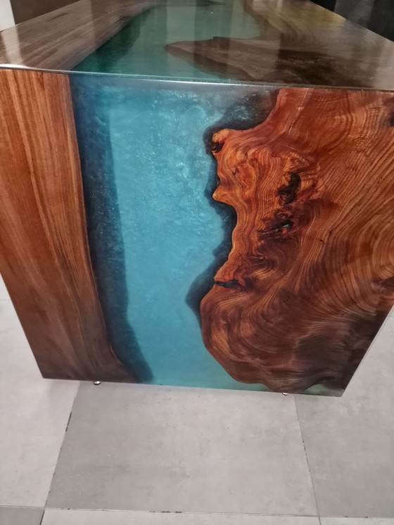 Image 1 of Epoxy Waterval Tafel