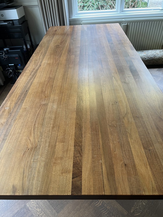 Image 1 of Massief houten tafel