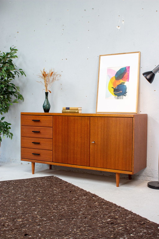 Vintage teakhouten Dressoirs