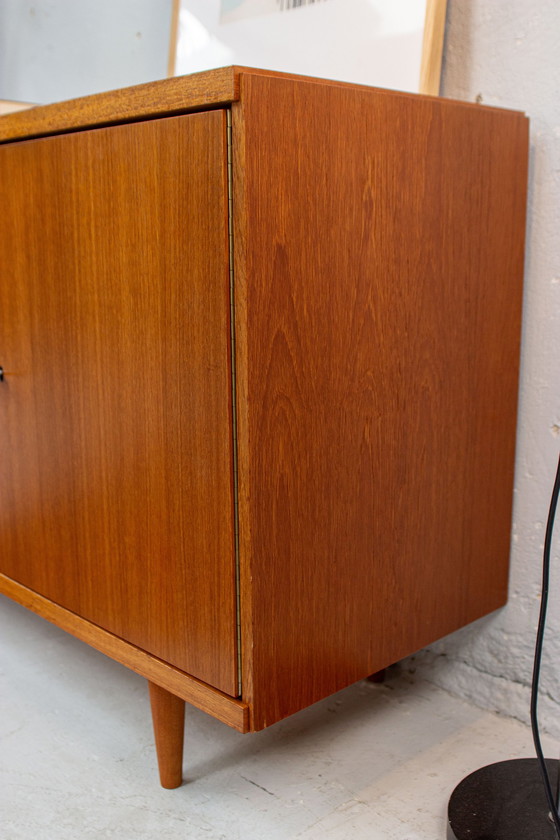 Image 1 of Vintage teakhouten Dressoirs