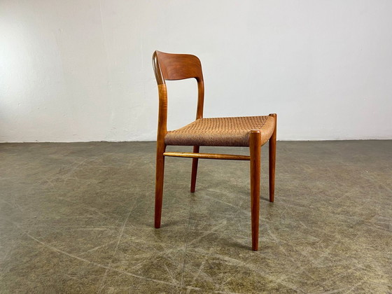 Image 1 of Set van 8 Niels Otto Møller stoelen teakhout Model 75 Deens Design 1960