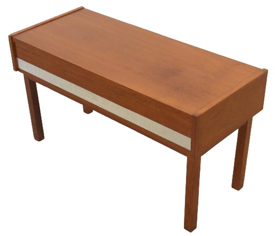 Image 1 of Laag compact sideboard / halkast 'Gundsoille' 