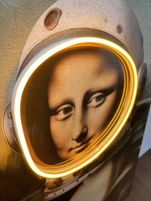 Ledmansion Gioconda Astronaut Geel Popart Muur Art Led Lamp