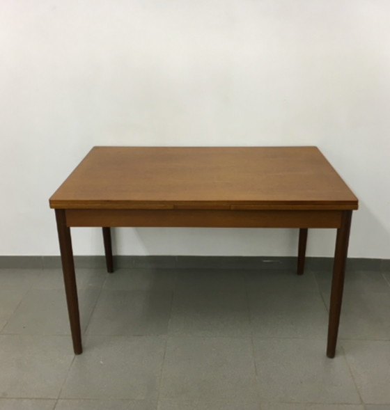 Image 1 of Mid-eeuwse design eettafel, jaren 1960