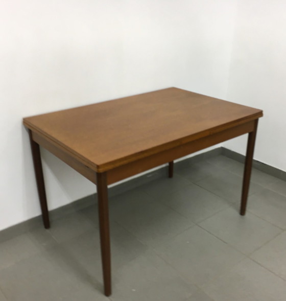 Image 1 of Mid-eeuwse design eettafel, jaren 1960