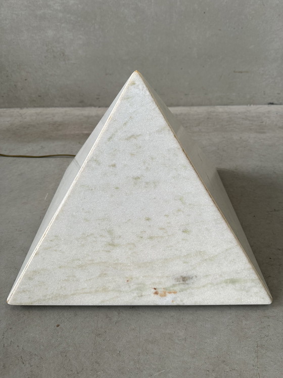 Image 1 of Marmeren piramide lamp