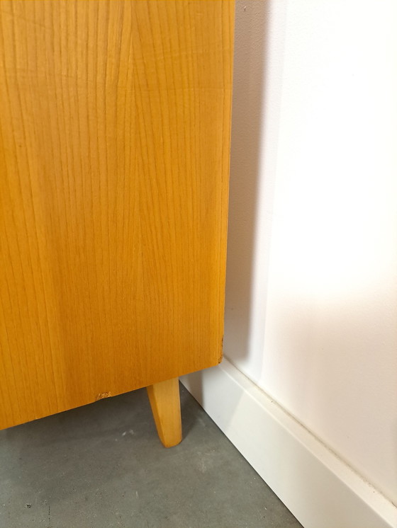 Image 1 of Fineer Dressoir Met Lades En Houten Handgrepen