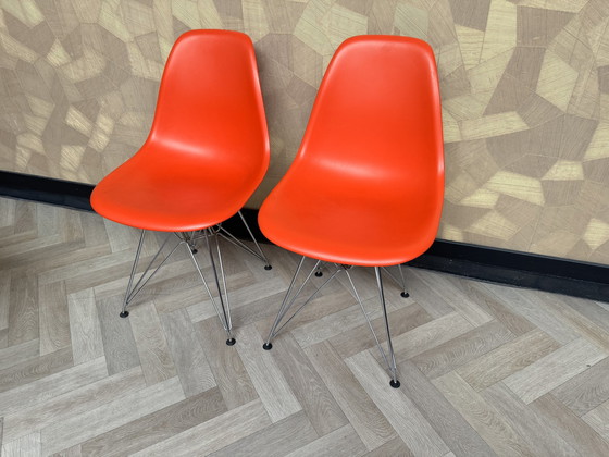 Image 1 of 2X Vitra Eames Plastic Chair Dsr Re - 