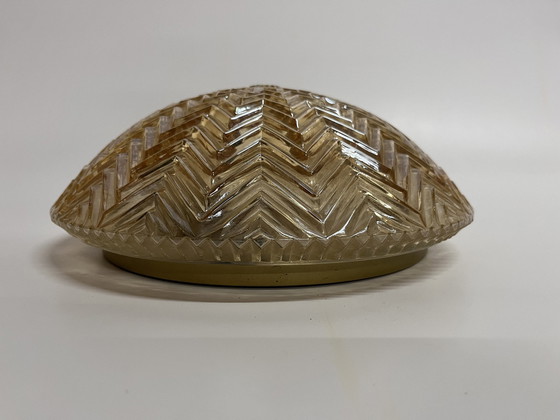 Image 1 of Schitterende Mid Century Geometrische Plafonnière Goudglans Amber Glashütte Limburg 