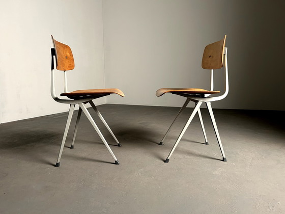 Image 1 of 2x Resultaat Stoelen Door Friso Kramer Voor Ahrend