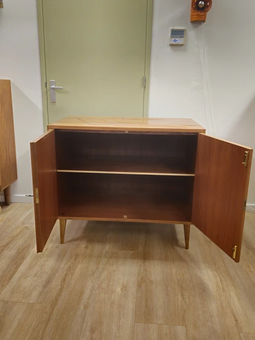 Vintage Midcentury Kast Kastje Dressoir Kledingkast 