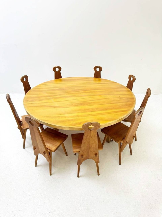 Image 1 of Complete set van massief houten ronde tafel en 12 vintage tafel/boerderijstoelen