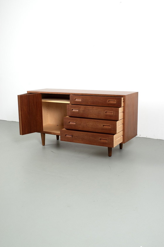 Image 1 of Hundevad teak dressoir