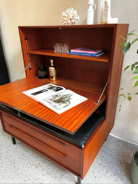 Image 1 of Deens Design wandmeubel Secretaire minibar