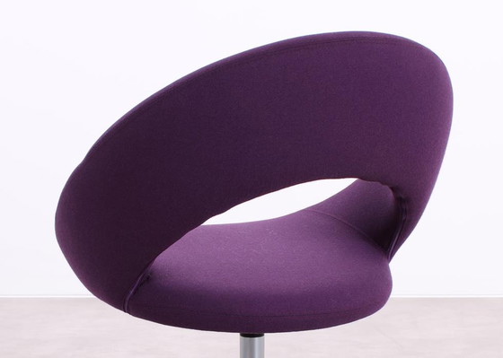 Image 1 of Artifort Nina fauteuil paars