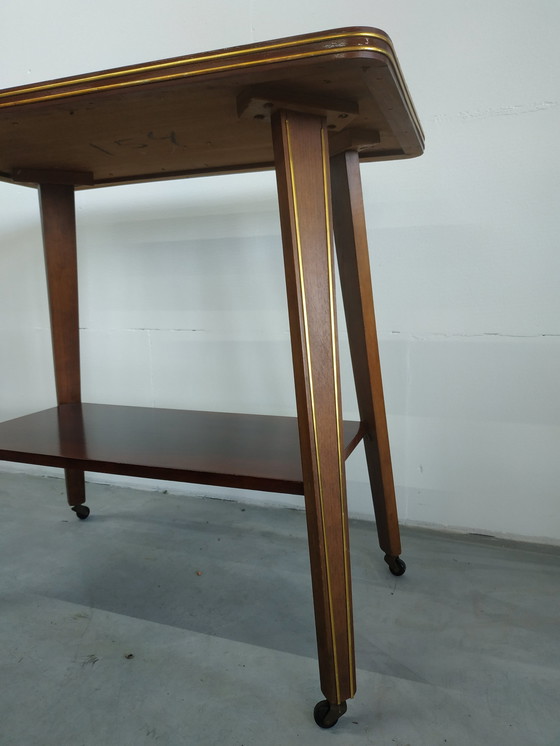 Image 1 of Vintage Plantentafel Bijzettafel Trolley met Messing Inlay en Wieltjes