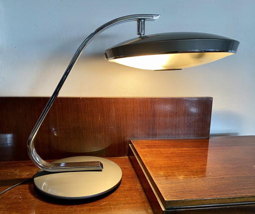 Fase Lamp Model 520 van Luis Perez De La Oliva