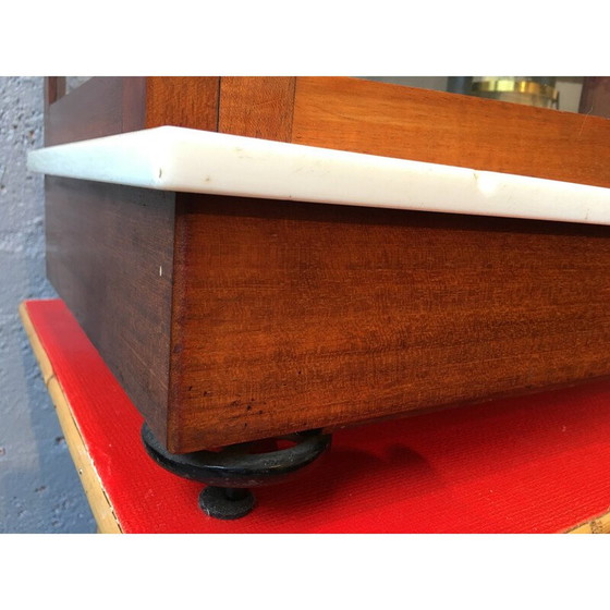 Image 1 of Oude mahoniehouten en messing laboratoriumweegschaal, Frankrijk 1930