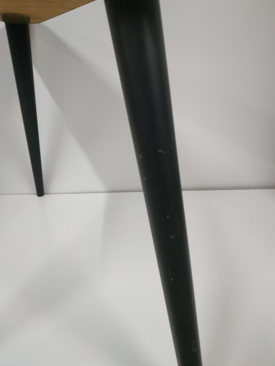 Image 1 of Formica 'Driekhoekig' Koffietafeltje Bijzettafeltje