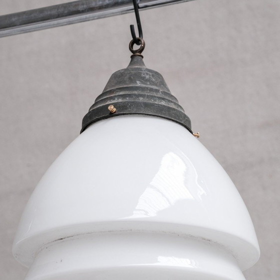 Image 1 of Set van 3 vintage opaline glazen hanglampen, Frankrijk 1920