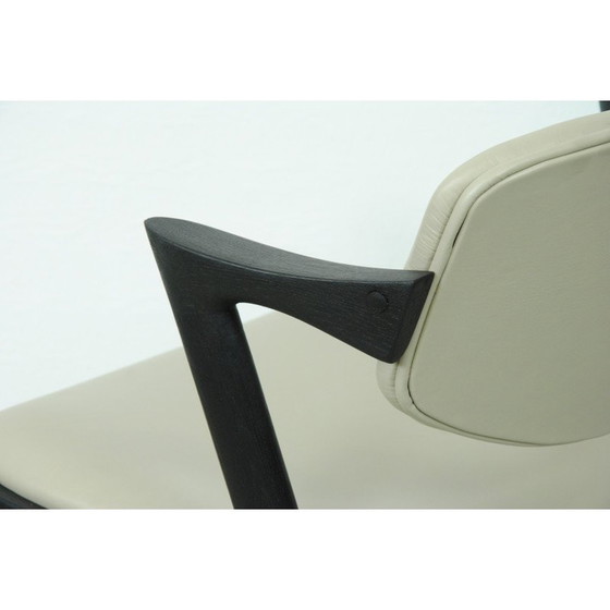 Image 1 of Set van 8 vintage eikenhouten stoelen met bekleding van Kai Kristiansen