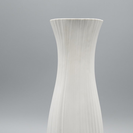 Image 1 of Martin Freyer Rosenthal Studio-Line Iconic Plissée Bisque porseleinen vaas 27cm