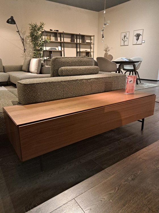 Image 1 of Lugano Tv-Meubel Walnootfineer Meubel Van Boconcept