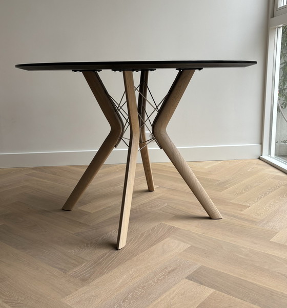 Image 1 of Mobitec Ronde eettafel Eclipse