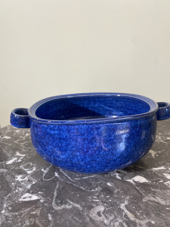 Image 1 of Blauw geglazuurd aardewerk schotel