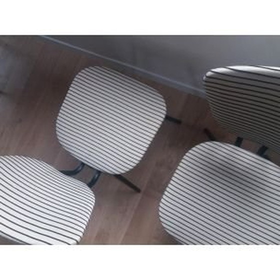 Image 1 of Set van 2 vintage stoelen met gestreepte patronen, Frankrijk, jaren 1950