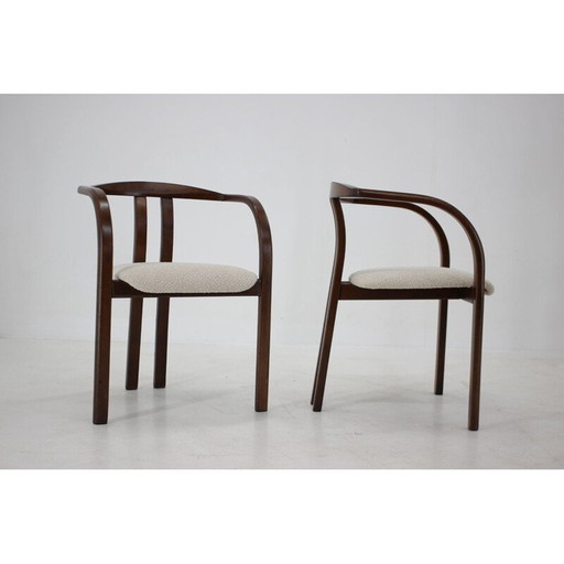 Vintage stoelen in witte krulstof van Ton, Tsjecho-Slowakije 1980