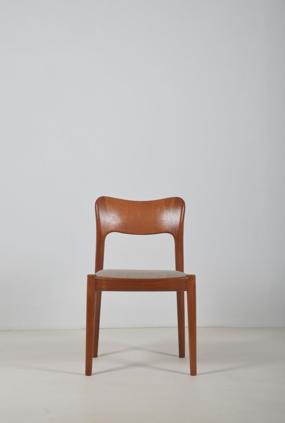 Image 1 of Set van 4 Deense stoelen ontworpen door Niels Koefoed, jaren '60